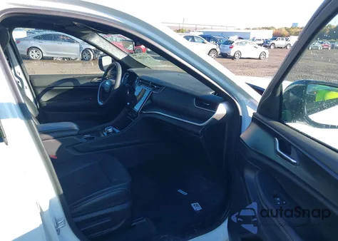 2025 Jeep Grand Cherokee L Altitude X 4X4 from USA, damaged, VIN 1C4RJKAG4S8691999